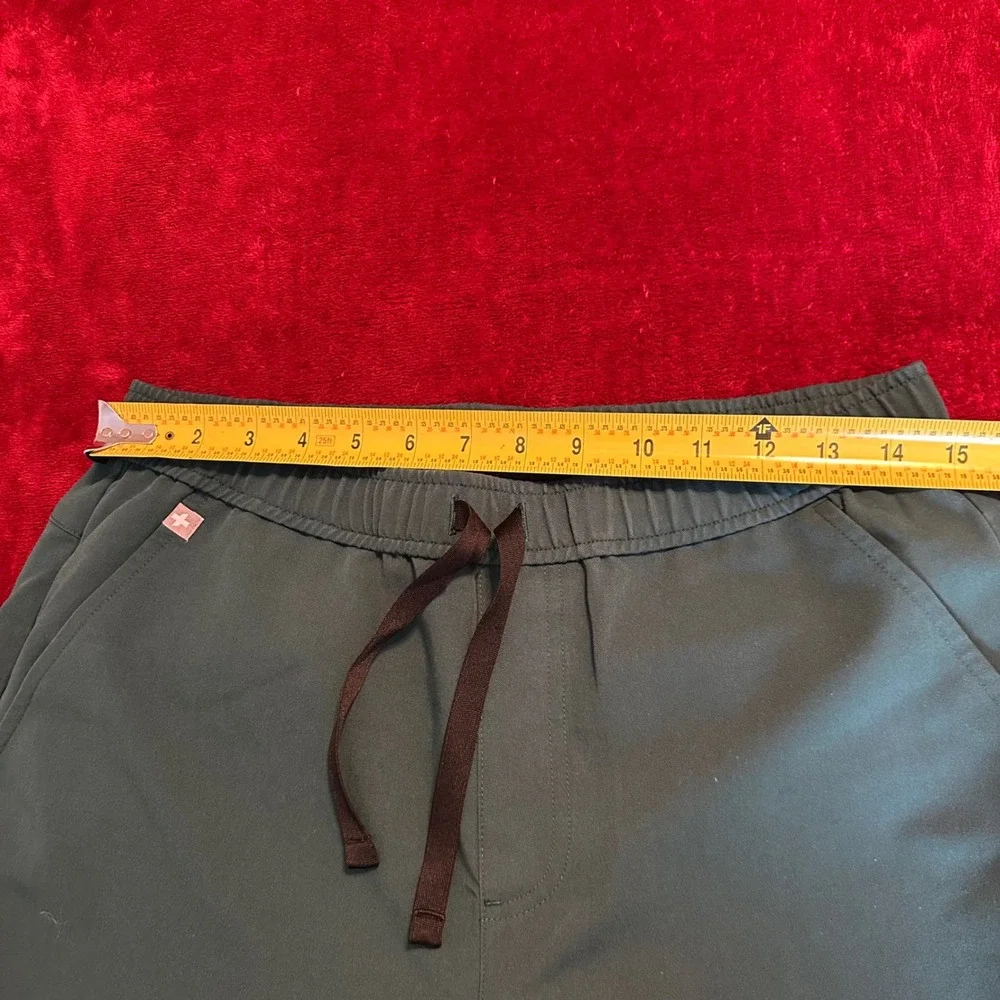FIGS Zamora Jogger Scrub Pants Mens Medium Short Green M23SW2017S Technical
